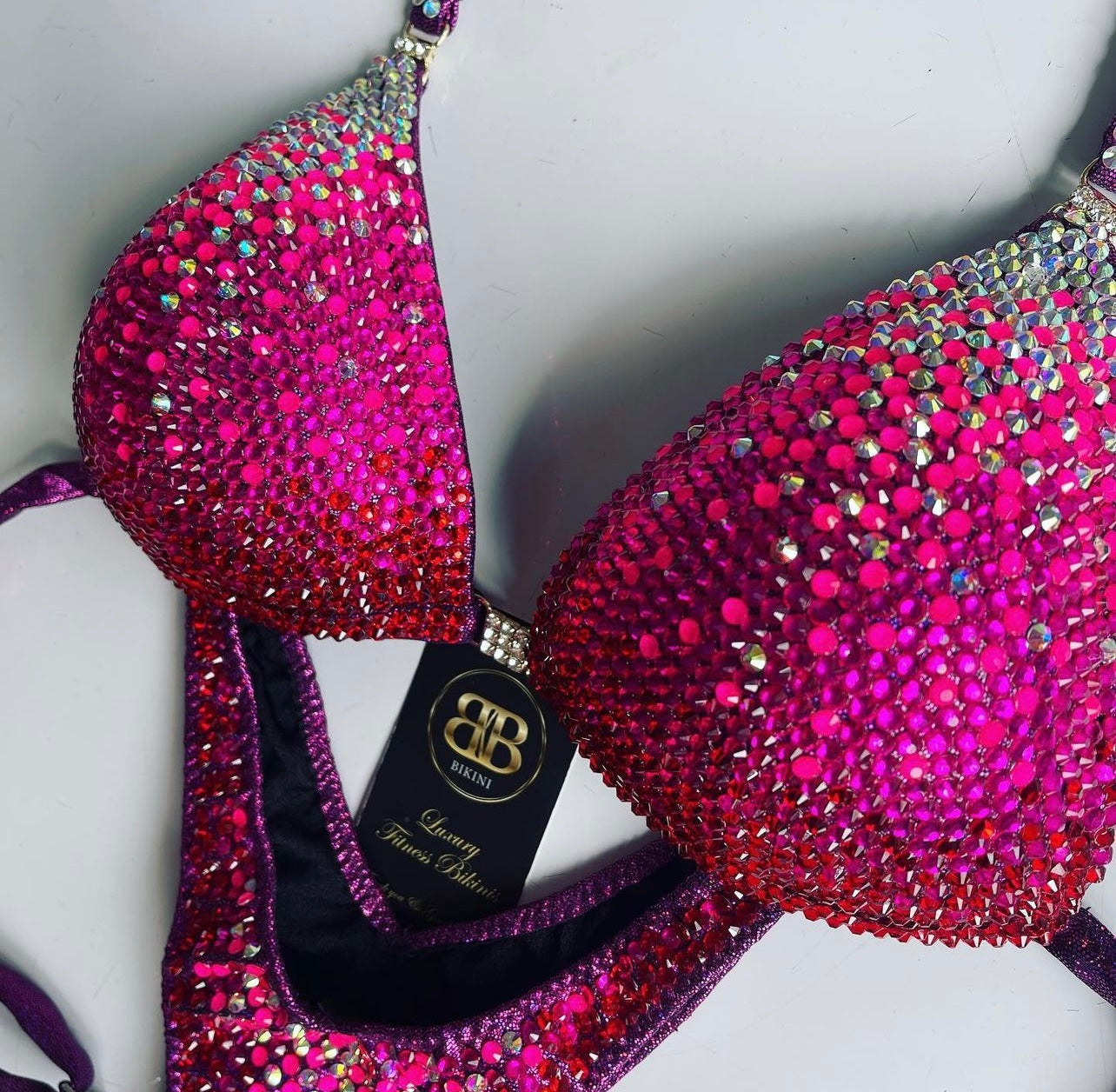 Figure , bodyfitness, crossed back competition suit