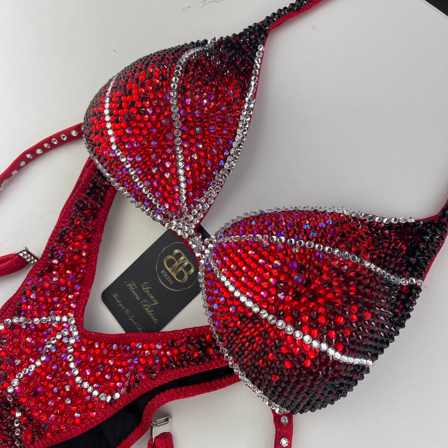 Figure , bodyfitness, crossed back competition suit