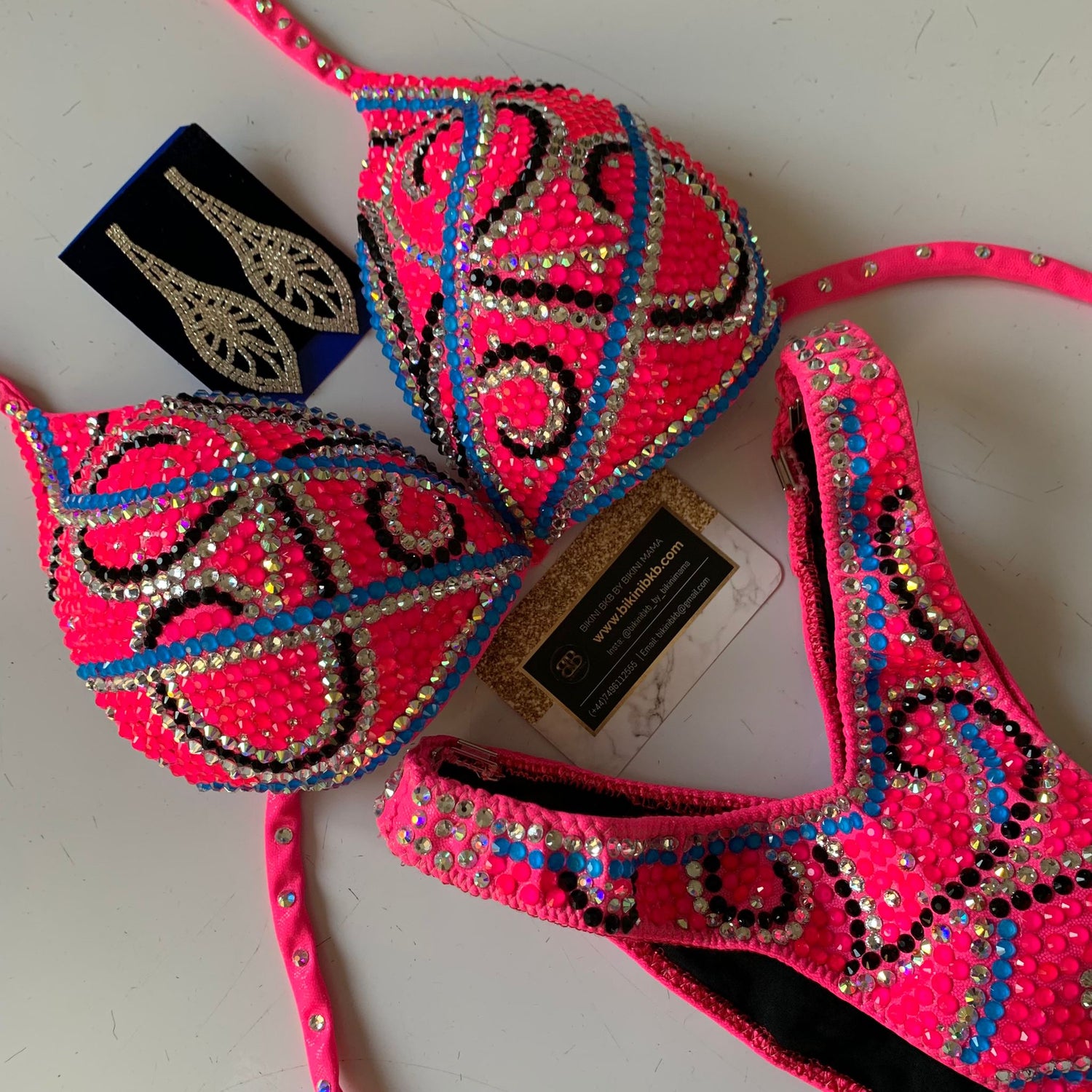 Rental - Neon Pink bodyfitness, figure competition Suit - B bra cup